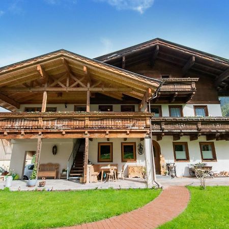 Apartment In Saalfelden Am Steinernen Meer Exterior photo